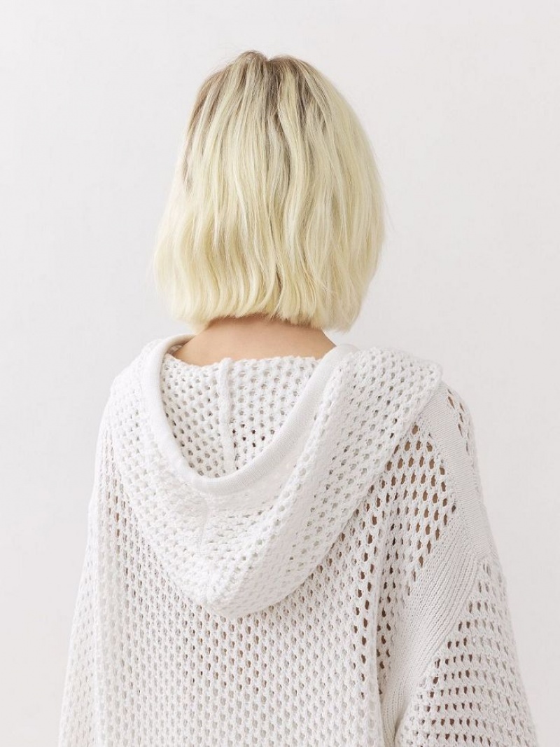Chloe Crochet Hoodie Stickat Vita | CHE-SR13935